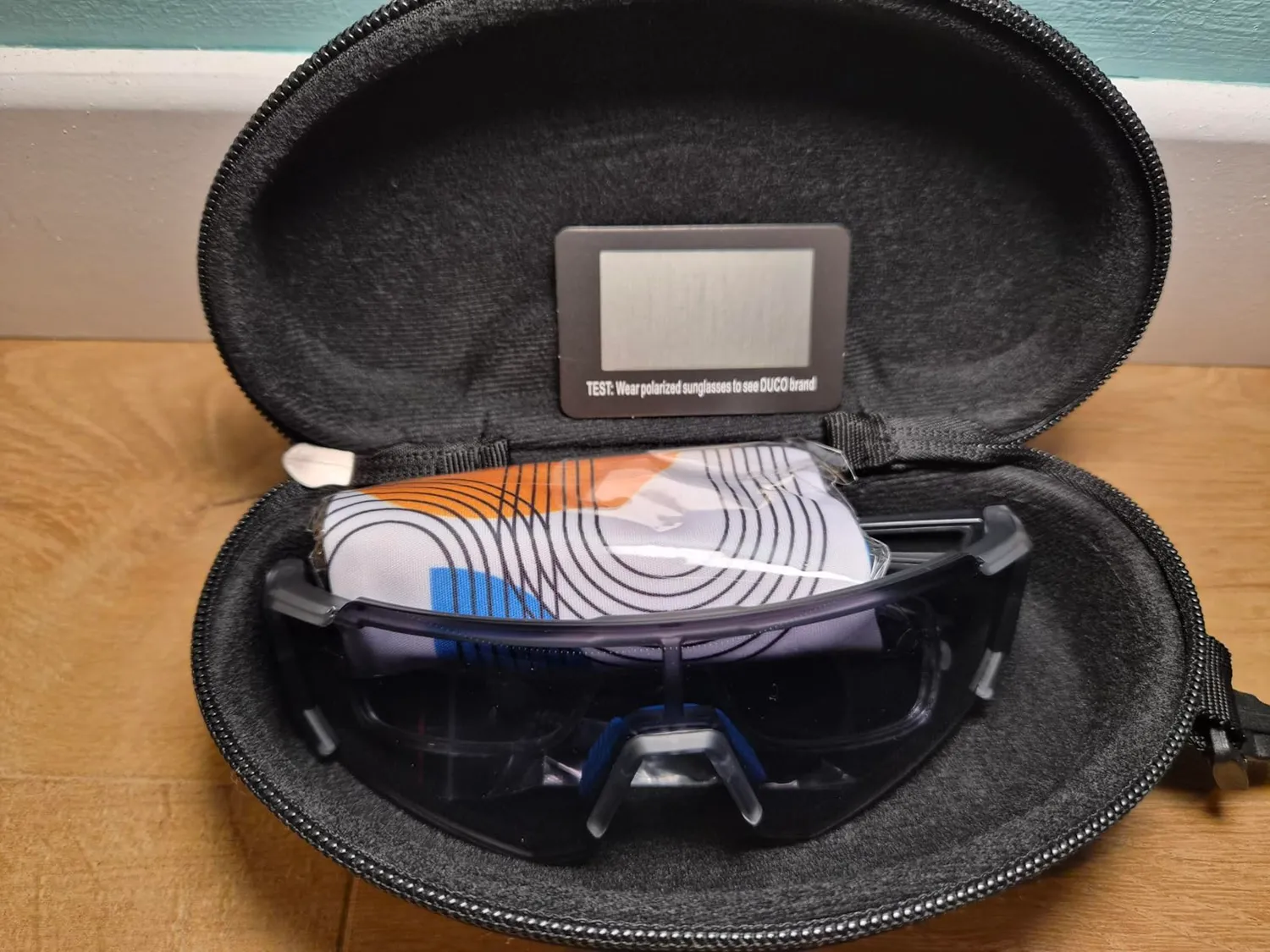 DUCO DC0068 Sport-Sonnenbrille schwarz-grau polarisiert