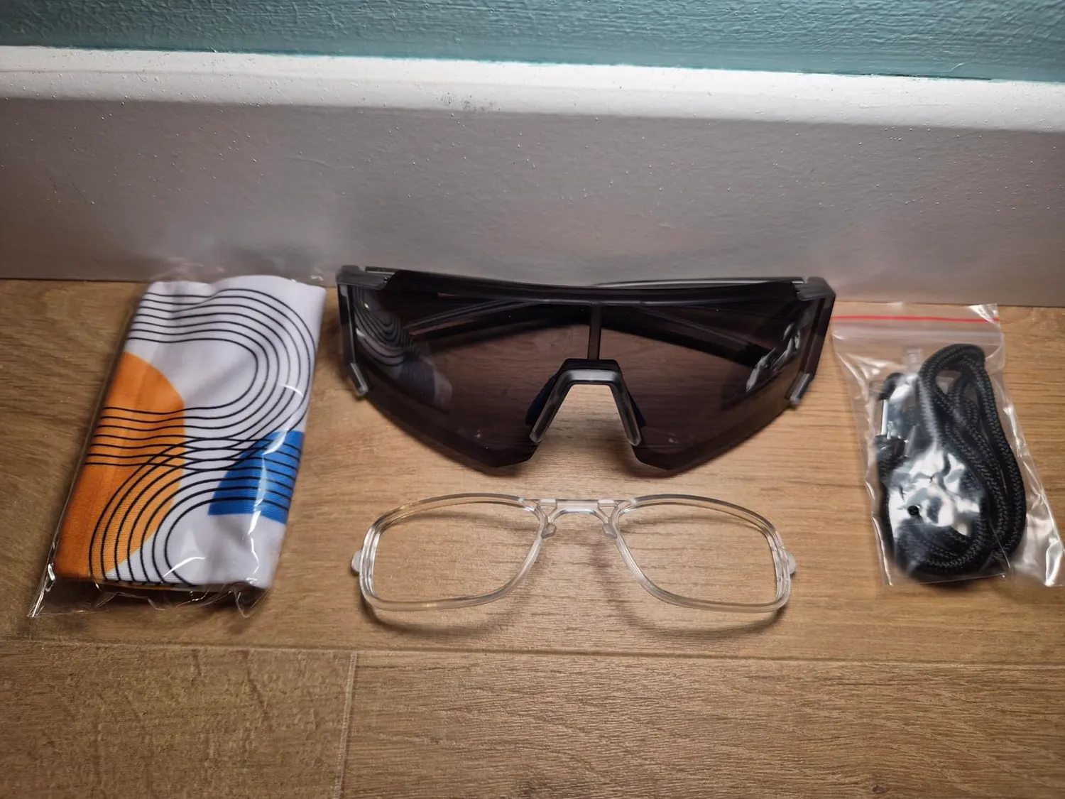 DUCO DC0068 Sport-Sonnenbrille schwarz-grau polarisiert