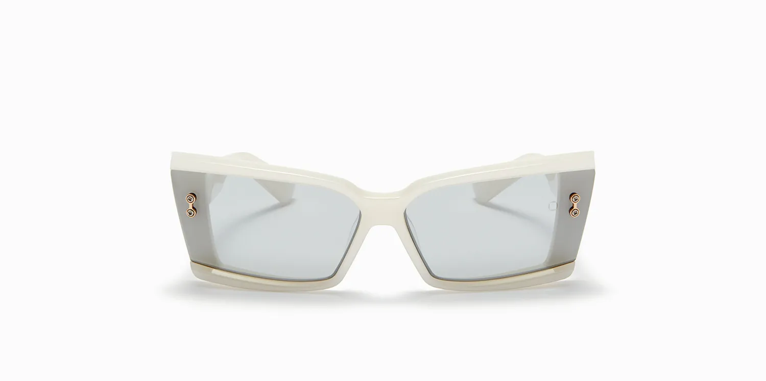 Akoni Etere Lynx Sonnenbrille Cloudy White Cat Eye