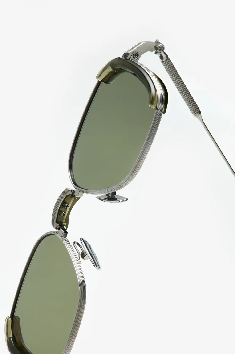 Akoni Horizon Eclipse Sonnenbrille Olive Titan Acetat