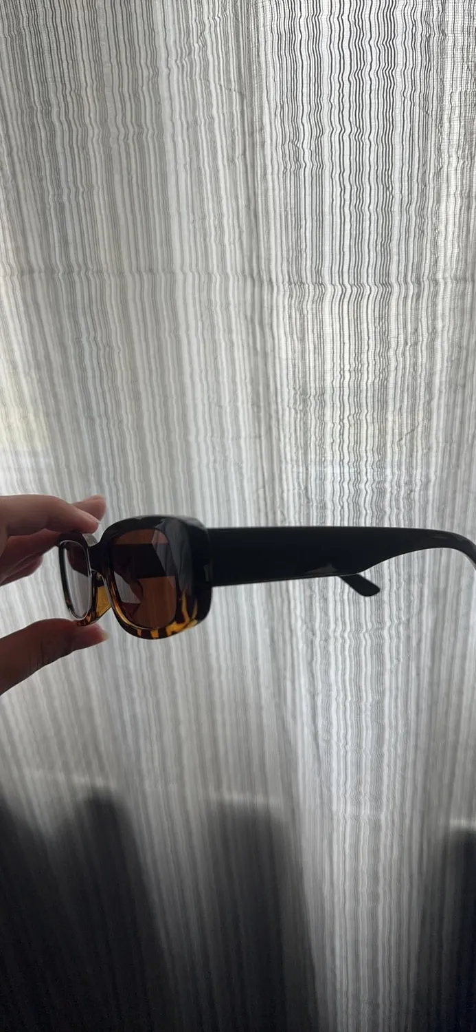 GQUEEN Retro 90s Sonnenbrille Schwarz Grau eckig