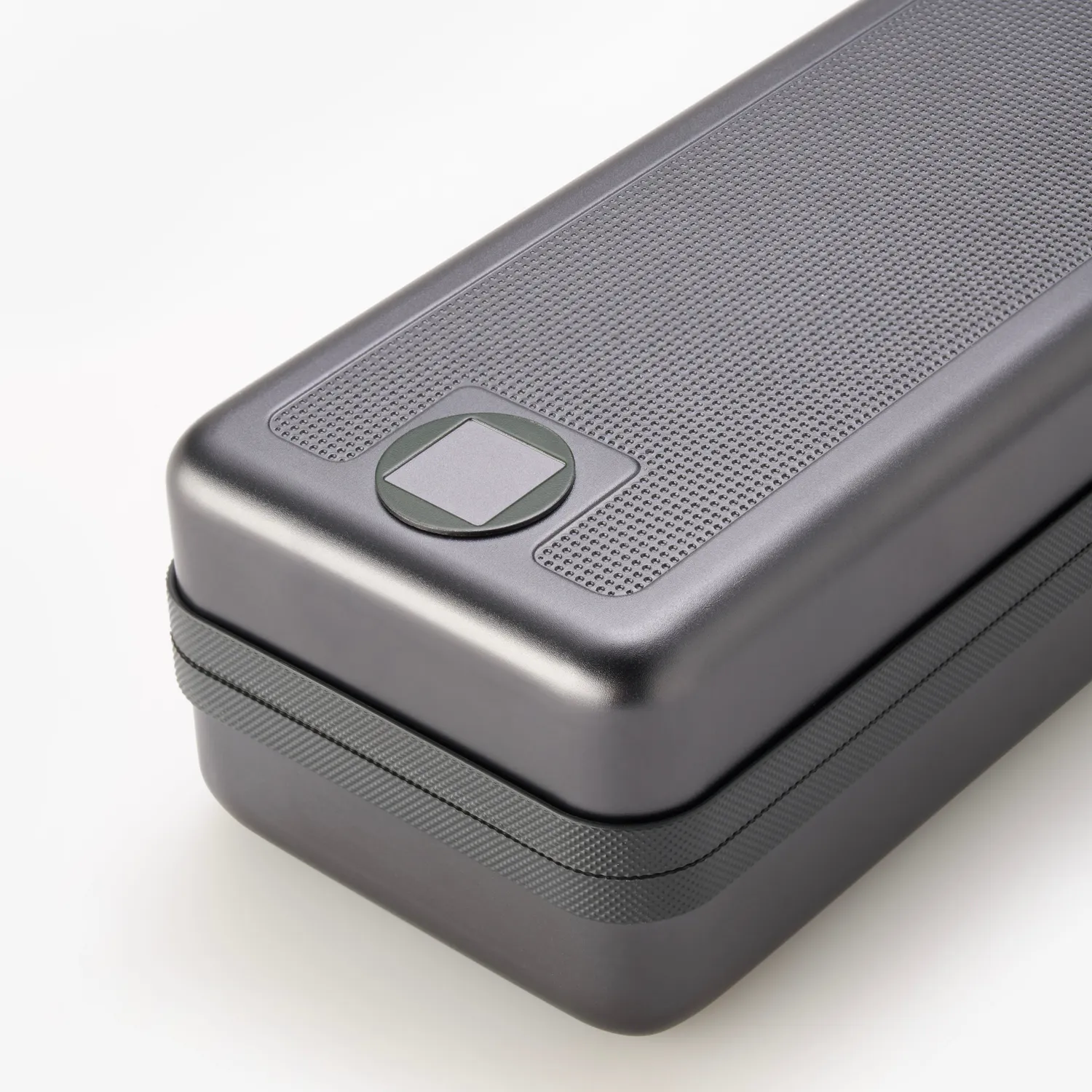 Akoni Aluminium Case Brillenetui Large Aluminium leicht