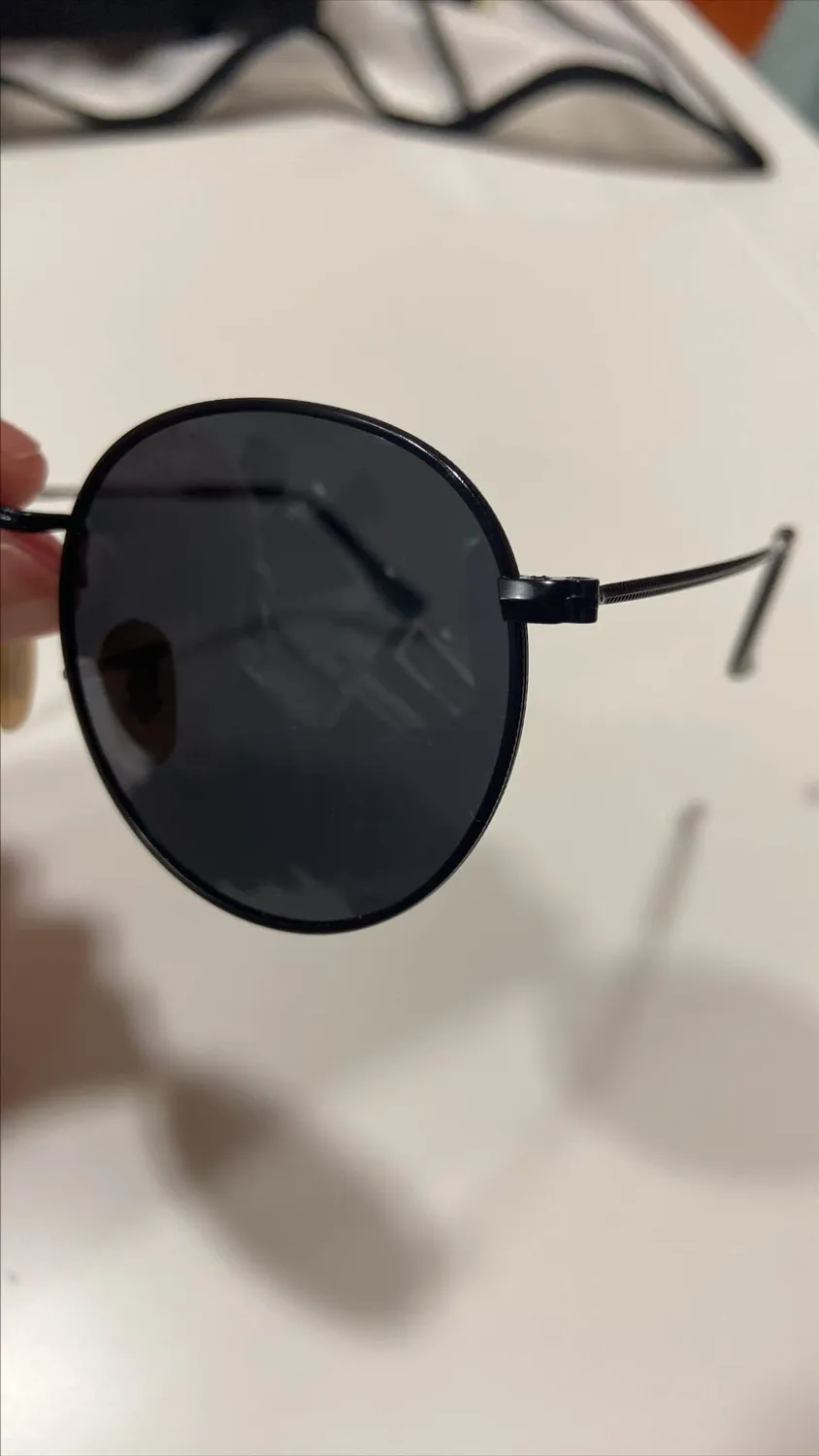 GQUEEN Retro Runde Sonnenbrille Schwarz Grau polarisiert