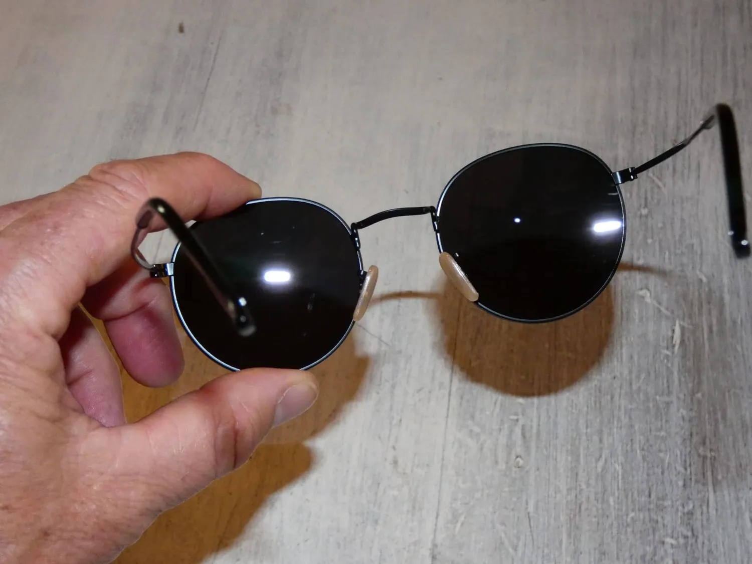 GQUEEN Retro Runde Sonnenbrille Schwarz Grau polarisiert