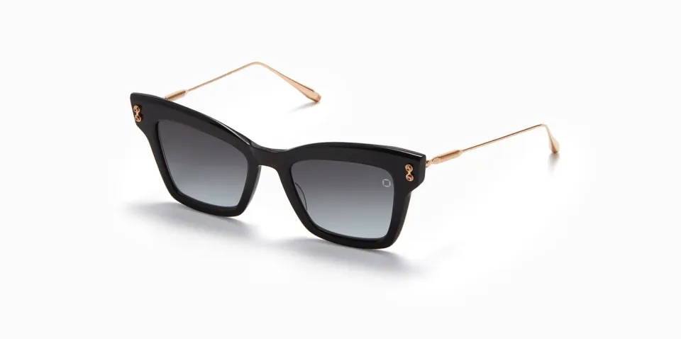 Akoni Innes Sonnenbrille Crystal Black Cat-Eye