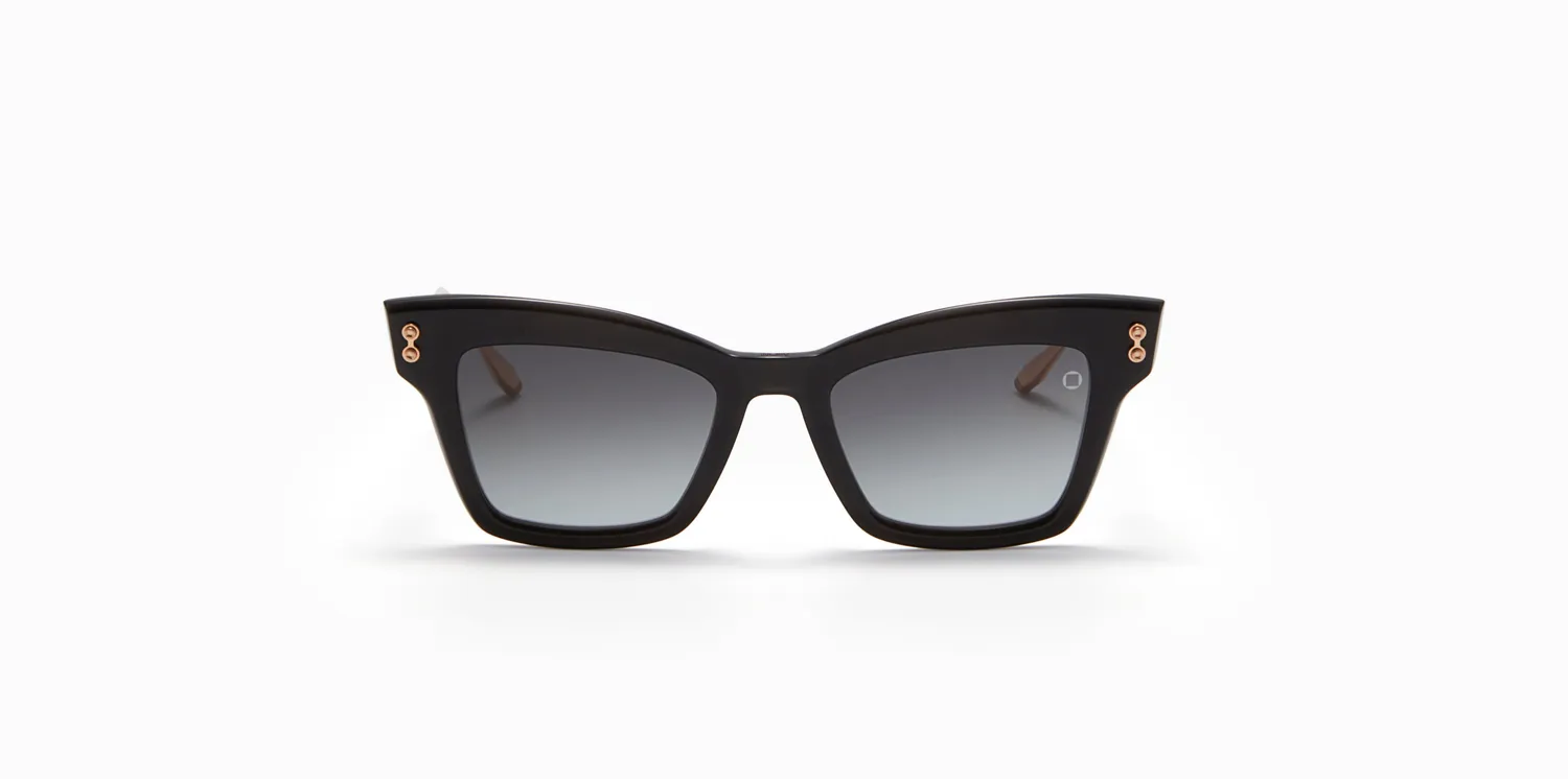 Akoni Innes Sonnenbrille Crystal Black Cat-Eye