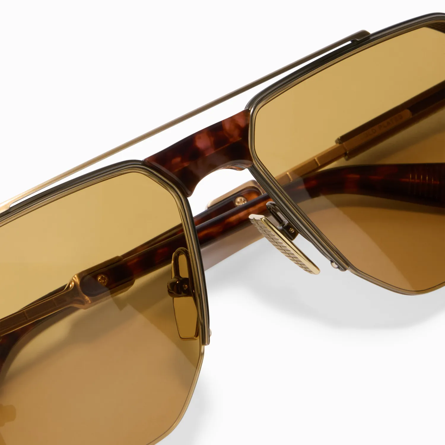 Akoni Delta Starliner Sonnenbrille Antikgold leicht