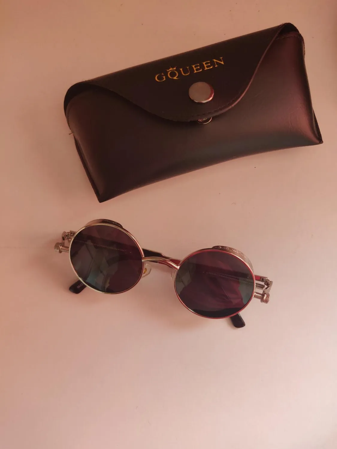 GQUEEN Runde Sonnenbrille Schwarz Grau polarisiert