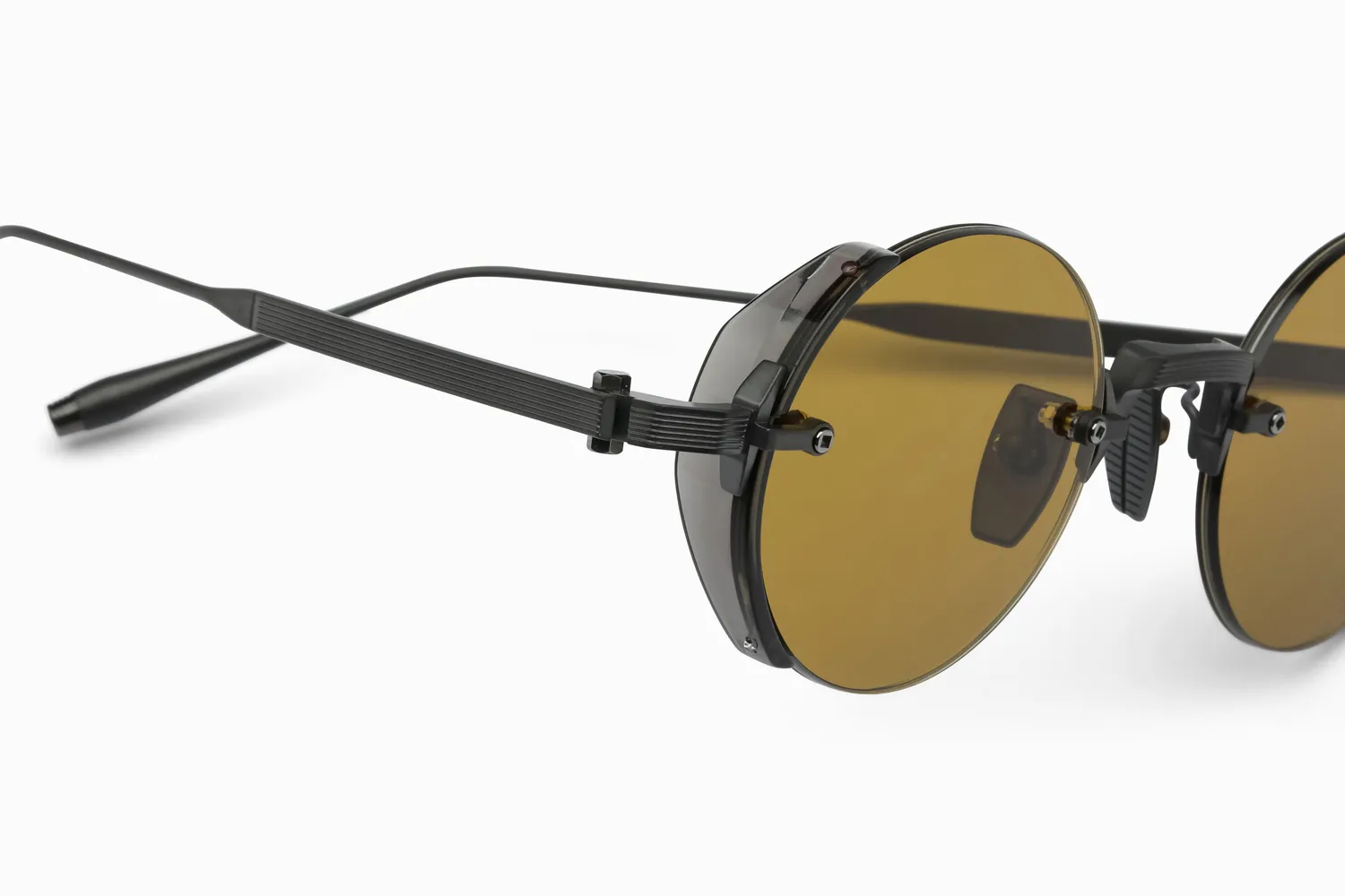 Akoni Optima Jupiter Sonnenbrille Black Iron futuristisch